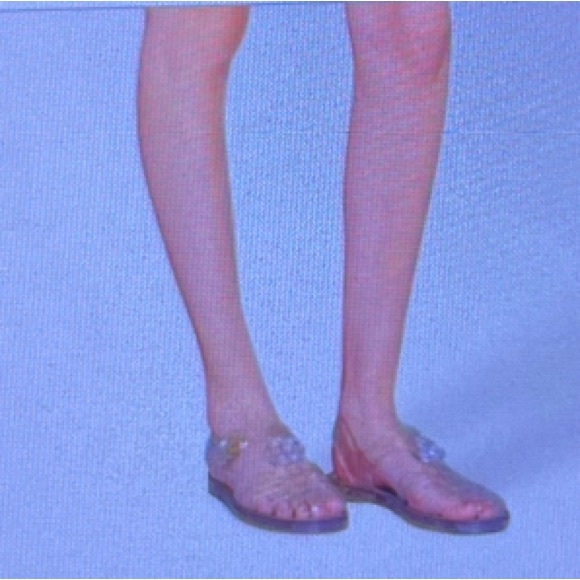 FIrM! CleAr JelLy sTuDdEd beAch th0ng sAndAl - Picture 7 of 7